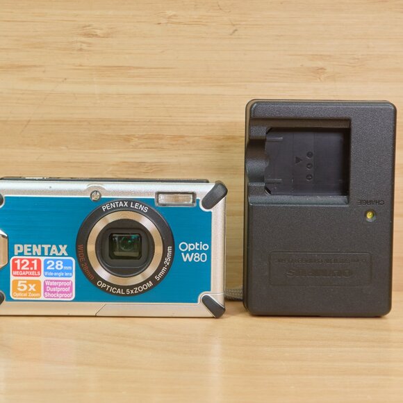 Pentax Optio W80 Waterproof 12MP Digital Camera – Tested & Working, Blue - Picture 2 of 9